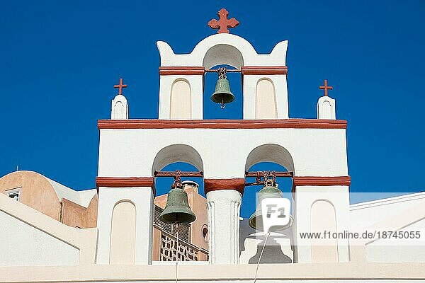 Kleiner Glockenturm in Oia auf Santorini