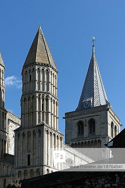 ROCHESTER  KENT/UK - 24. MÄRZ : Blick auf die Kathedrale von Rochester am 24. März 2019