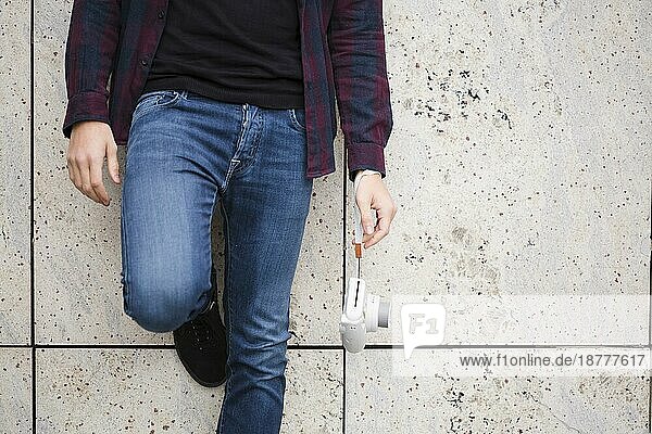 Nahaufnahme stilvolle Reisende Jeans. Auflösung und hohe Qualität schönes Foto