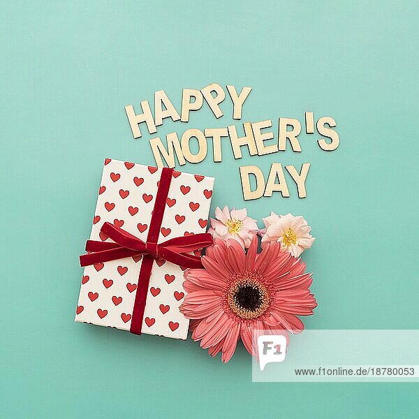 Glückliche Mutter s Tag Schriftzug Geschenk-Box Blumen close up. Auflösung und hohe Qualität schönes Foto