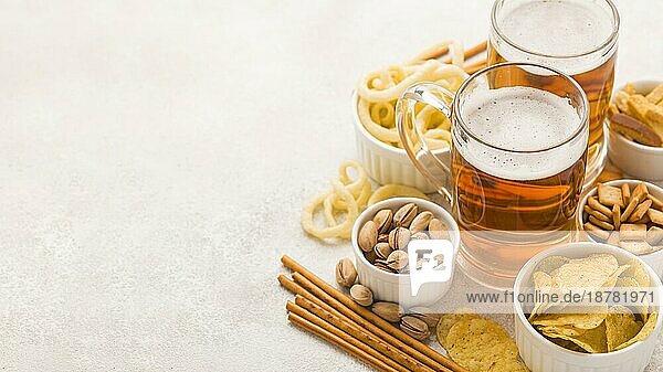 Hohe Winkel Bier Snacks Rahmen. Auflösung und hohe Qualität schönes Foto