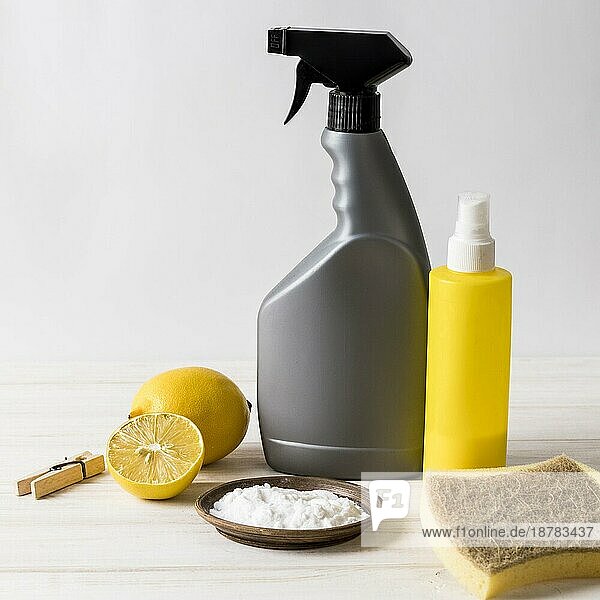 Verwendung von Zitronen für die ökologische Reinigung von Haushaltsprodukten