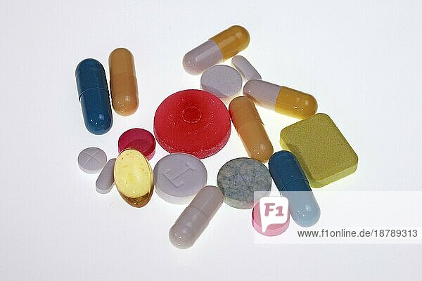 Pillen Pills Arznei Drogerie Medikament Drogen Medicals Medicine Dragees Doping