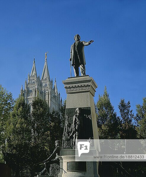 USA  UT  Salt Lake City  Brigham Young Statue  Temple of LDS  Nordamerika