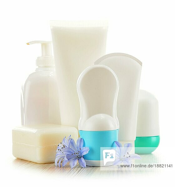 Zusammensetzung mit Behältern für Körperpflege und Schönheitsprodukte. Ökokosmetik