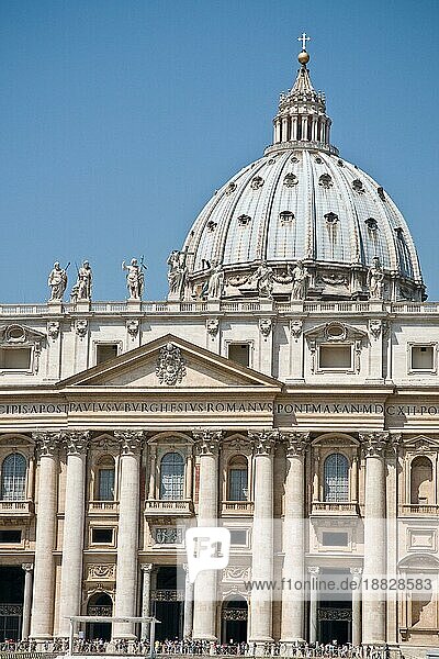 petersdom petersplatz im vatikan in rom