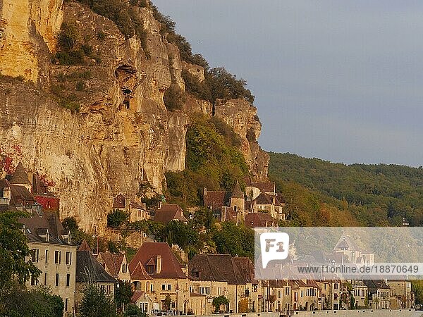 La Roque-Gageac in der Dordogne  Aquitanien in Frankreich