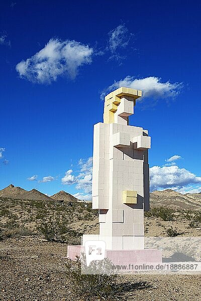 Dr. Hugo Heyerman  Lady Desert: The venus of Nevada  Kunstwerk  Open-Air Galerie von Rhyolite  Nevada  USA  Nordamerika