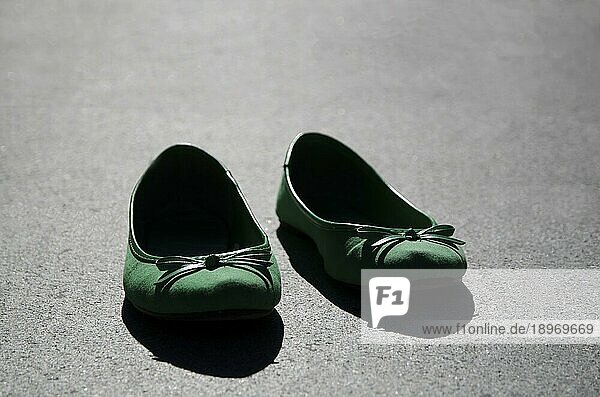 Grüne Ballerina Schuhe