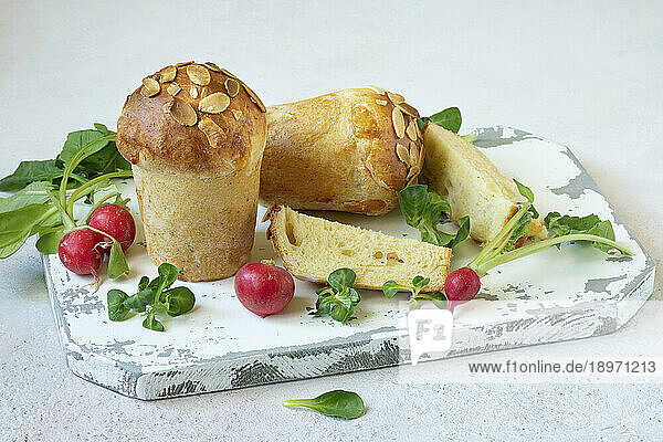 Pizza-panettone with cheese