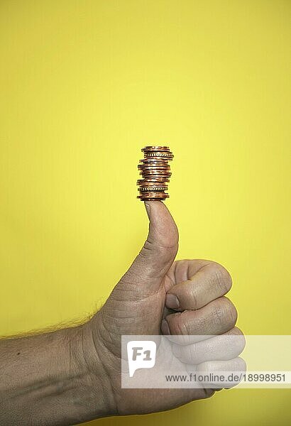 Cent balance auf finger