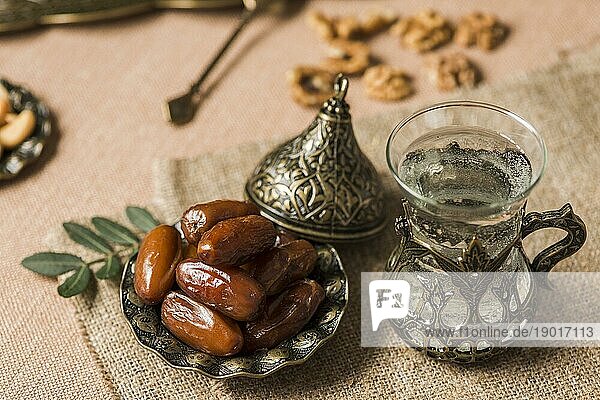 Arabisches Essen Konzept Ramadan. Auflösung und hohe Qualität schönes Foto
