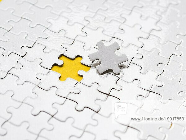 Hohe Winkel Anordnung Puzzleteile Individualität Konzept. Auflösung und hohe Qualität schönes Foto
