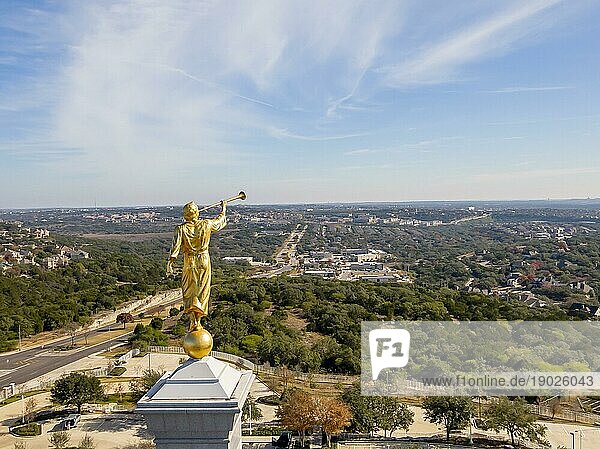 Der San Antonio Texas Temple ist der 120. in Betrieb befindliche Tempel der Kirche Jesu Christi der Heiligen der Letzten Tage (LDS Kirche)  12. Dezember 2020  San Antonio  Texas  USA  Nordamerika