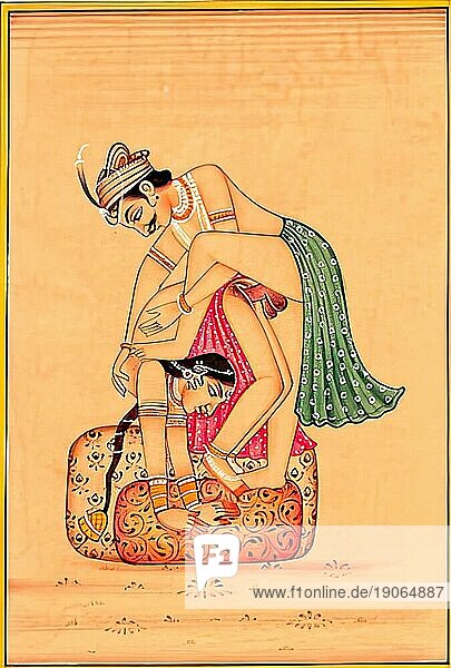 Darstellung einer erotischen Szene  Liebesszene  Sex  in Sex in akrobatischer Stellung  einer Kamasutra-Ausgabe aus dem 19. Jahrhundert  Lehrwerke über Erotik  Indien  Arabien  Historisch  digital restaurierte Reproduktion einer Vorlage aus der damaligen Zeit  Asien