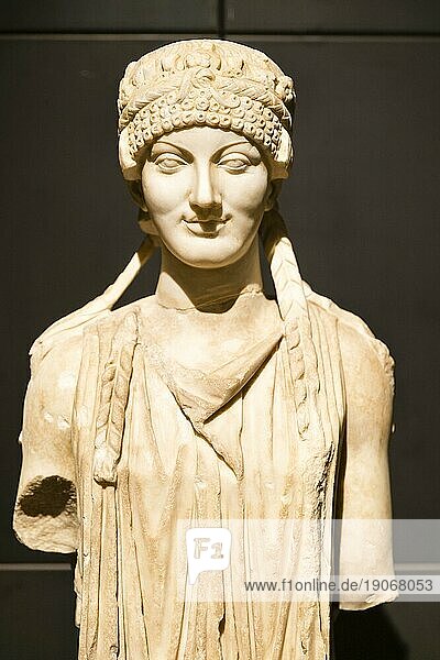 Römische Statur der Karyatide  Kapitolinische Museen  Kapitol  Rom  Latium  Italien  Europa