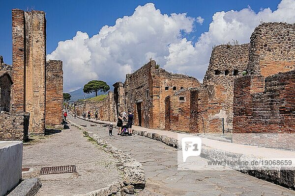 Via di Mercurio im Ausgrabungsgebiet  Pompei  Golf von Neapel  Kampanien  Süditalien  Italien  Europa