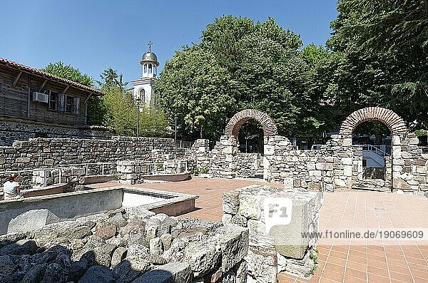 Künstlerische Rekonstruktion antiker Bauwerke in der Altstadt. Sozopol  Burgas  Bulgarien  Südosteuropa  Europa