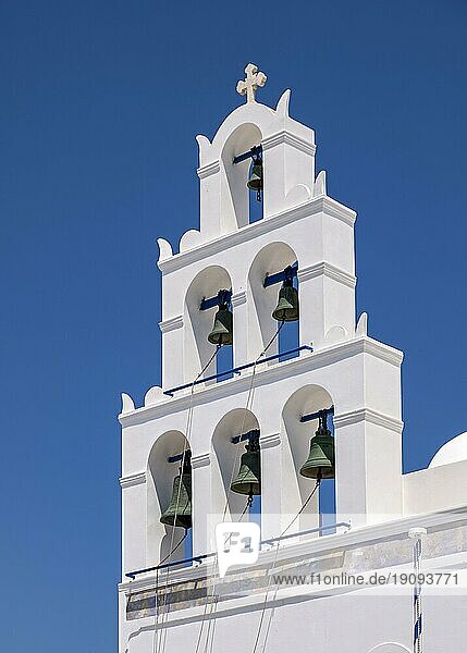 Glockenturm der Kirche Panagia Platsani Akathistos Hymnus  Ia  Oia  Santorin  Griechenland  Europa