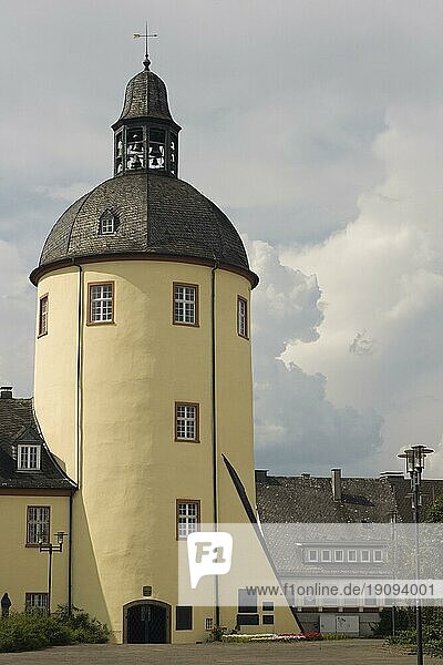Der Dicke Turm des Unteren Schlosses in Siegen  Nordrhein-westfalen  Deutschland  Europa The thickness of the Lower Castle tower in Siegen  North Rhine-Westphalia  Europe  Europa