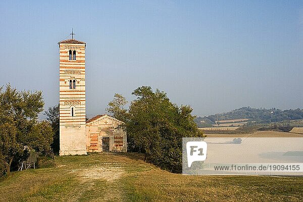 Die romanische monferrater Landkirche San Nazario e Celso bei Montechiaro