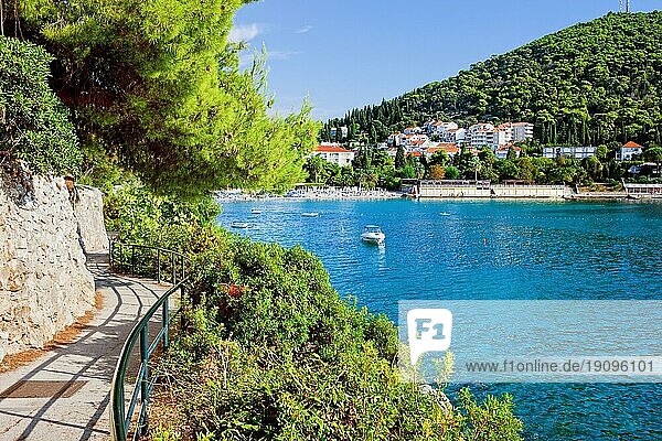 Adriatische Bucht Sommerurlaub ruhige Landschaft in Dubrovnik  Kroatien  Dalmatien Region  Europa