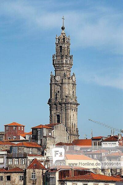 Porto in Portugal  Glockenturm der Clerigos Kirche  Barockarchitektur aus dem 18