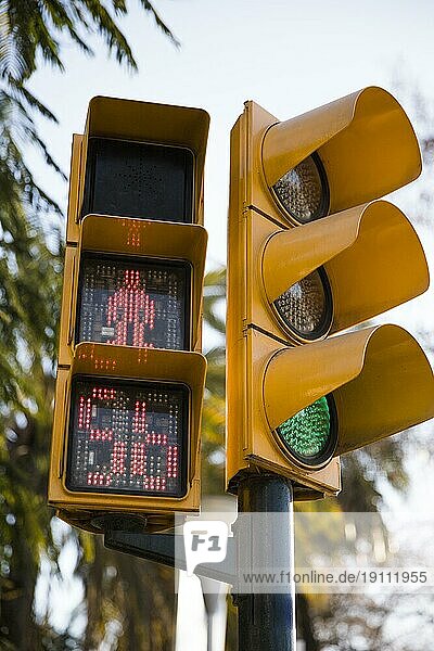 Rote Ampel für Fußgänger mit Countdown
