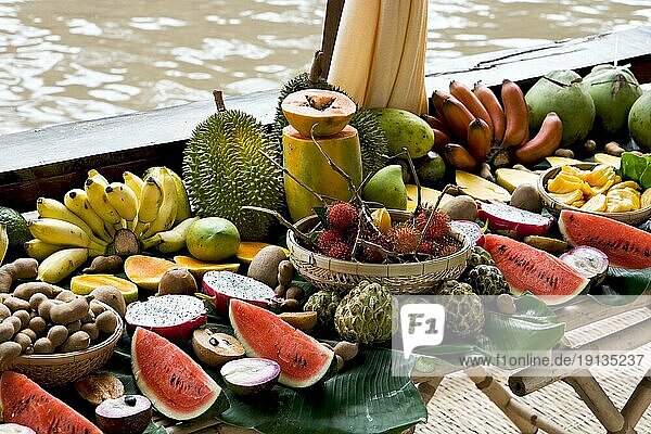 Exotische Früchte  Büfett  Vietnam  Südostasien  Asien