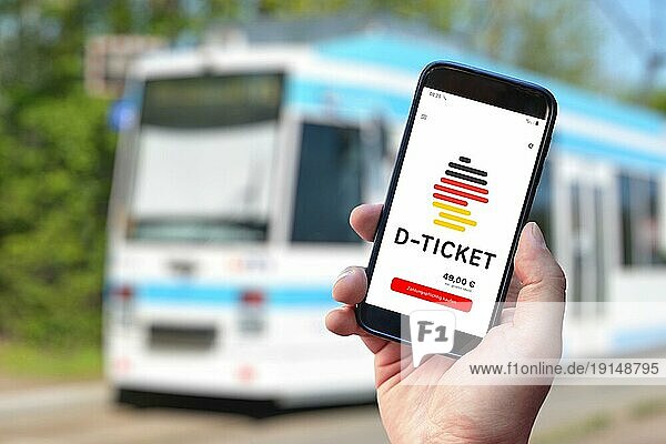 Mobile App für 49 Euro Ticket  auch Deutschlandticket genannt  für den öffentlichen Nahverkehr  Deutschland  Europa