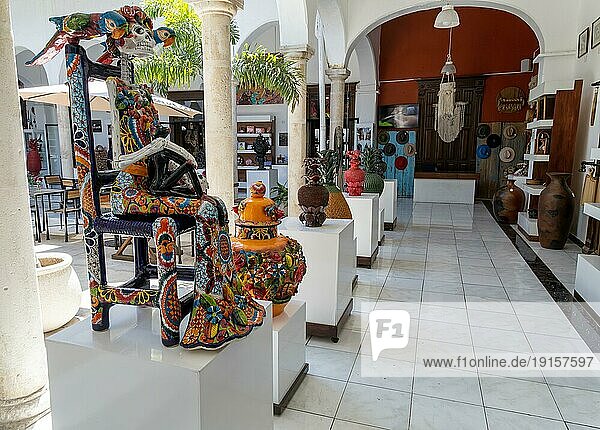 Galerie und Kunsthandwerksladen Galería Caracol Púrpura  Merida  Bundesstaat Yucatan  Mexiko  Mittelamerika