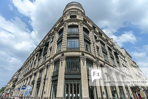 Saint Frères  Gebäude des ehemaligen Saint Freres Textilunternehmens  um 1834 gebaut  34 Rue du Louvre  Paris  Frankreich  Europa