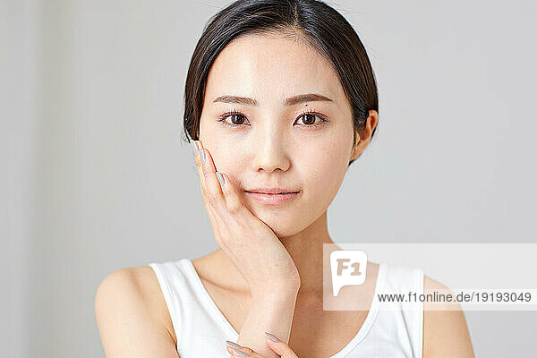 Young Japanese woman beauty portrait