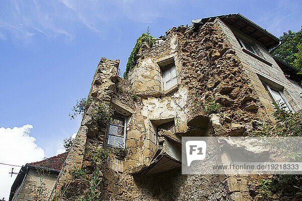 France  Aubusson  23  ruined house  08/2021