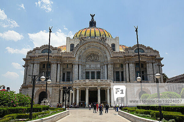 Palacio de Bellas Artes (Palace of Fine Arts)  construction started 1904  Mexico City  Mexico  North America