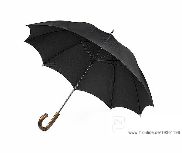 Black Vintage Regenschirm vor weißem Hintergrund mit einigen natürlichen Schatten