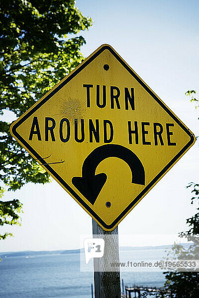 Turn around here sign.