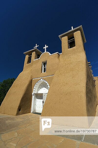 Kirche Francisco de Asis  Christentum  Religion  Glaube  Adobe Style  Lehmbau  Taos  New Mexico  USA  Nordamerika