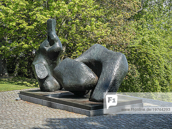 Sculpture by Henry Moore of a Two Piece Reclining Figure  Louisiana Museum of Modern Art  Humlebaek  Copenhagen  Denmark  Scandinavia  Europe