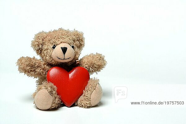Teddy  Teddybär mit rotem Herz