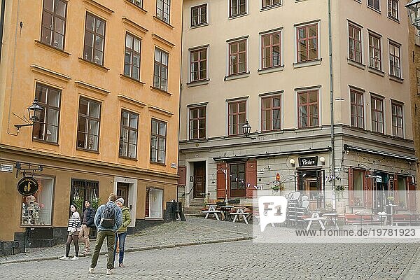 Passanten  Touristen  Köpmangatan  Köpmantorget  Altstadt  Gamla Stan  Stockholm  Schweden  Europa