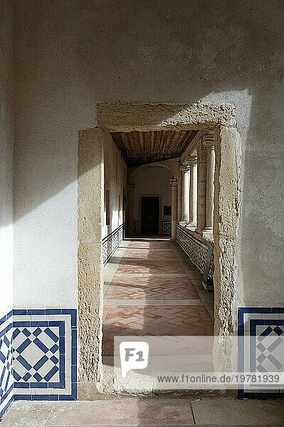 Korridor  Templerburg (Convento de Cristo)  Tomar  Santarém  Portugal  Europa