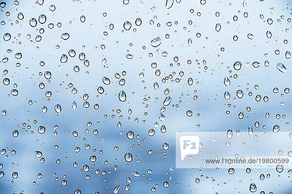 Regentropfen auf Fensterscheiben Textur Hintergrund