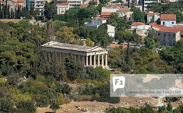Ein Bild des Hephaistos Tempels aus der Ferne gesehen