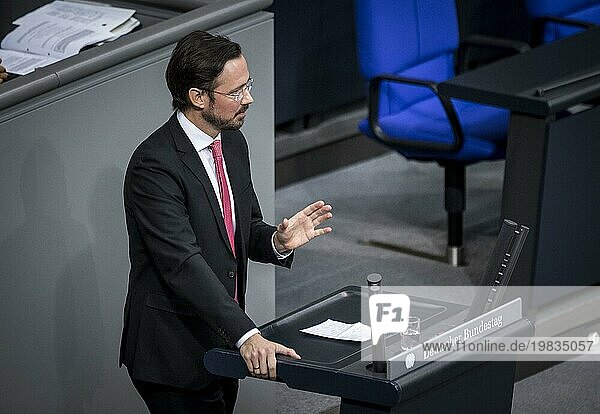 Dirk Wiese  SPD  speaks in the debate on the European Council in the Bundestag