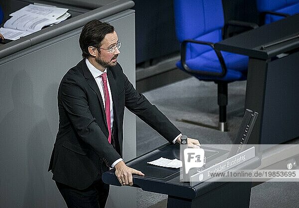 Dirk Wiese  SPD  speaks in the debate on the European Council in the Bundestag