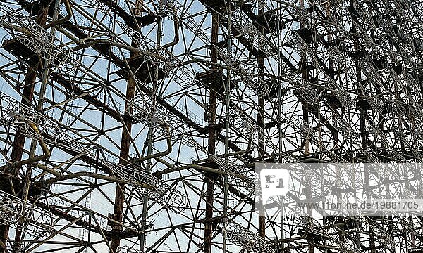 Hintergrundmuster des geheimen sowjetischen Armeeradars in Tschernobyl Ukraine
