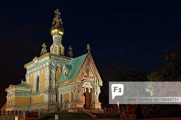 Russische Kapelle in Darmstadt abends