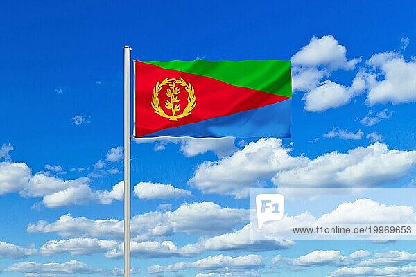 Flagge von Eritrea  blaür Himmel  Cumulus Wolken  Land in Ostafrika  Studio