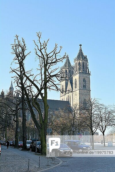 Stadtansicht mit dem Magdeburger Dom in der Altstadt von Magdeburg